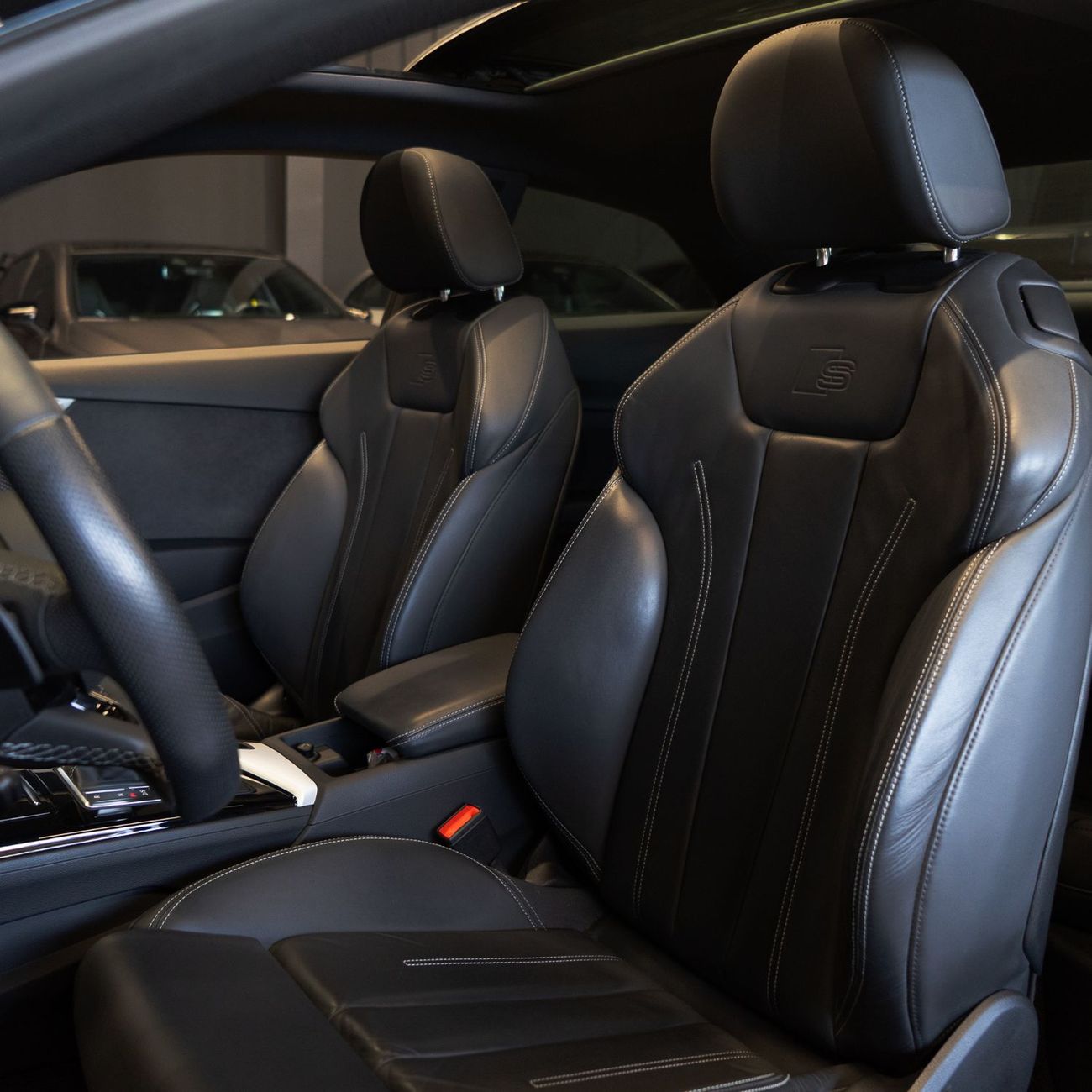 Audi A5 AED 2,969 pm • 0% Downpayment • Audi A5 45TFSI S-line • Agency Warranty And Service Package