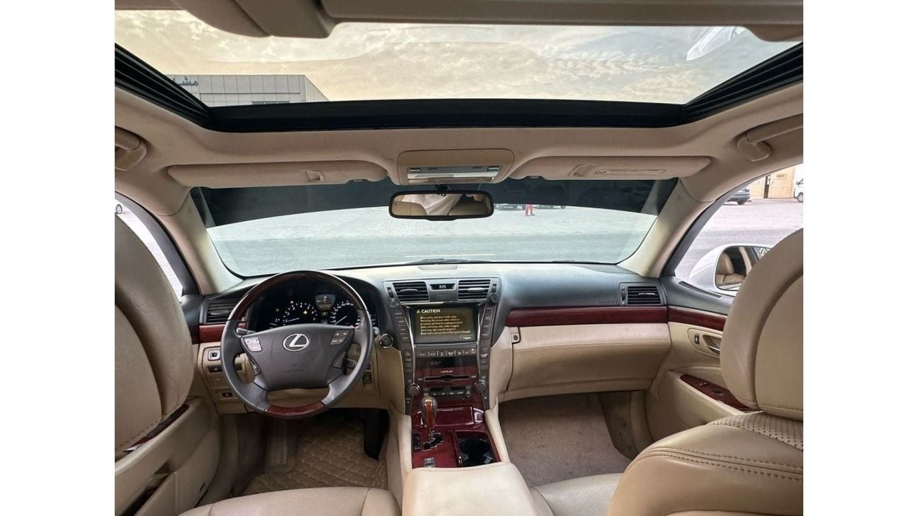 Lexus LS460