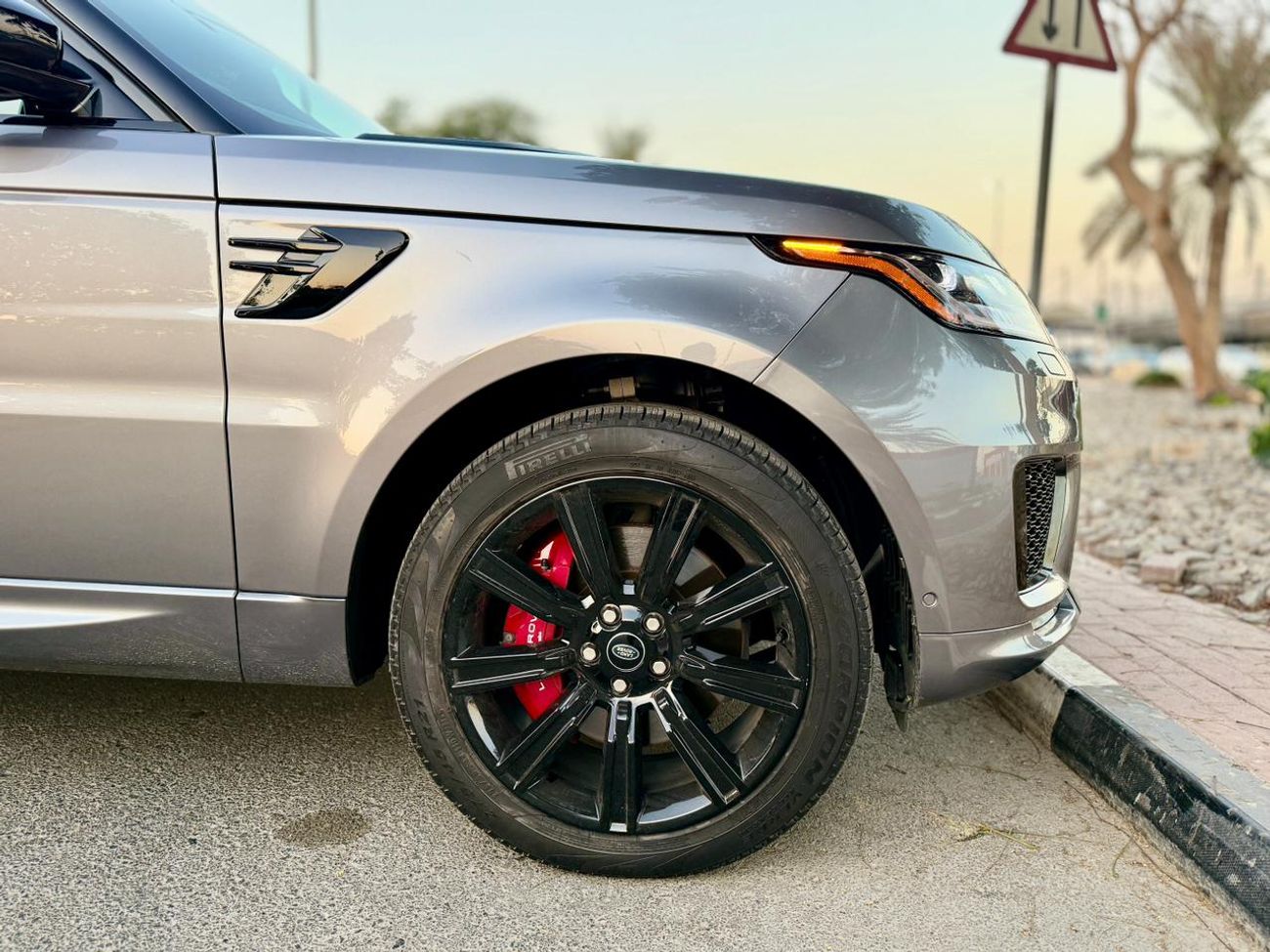 Land Rover Range Rover Sport HSE DYNAMIC 5.0L (525 HP)