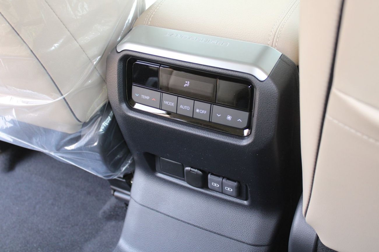 Toyota Prado PRADO 2.4 PETROL ALR 2025 Mid option GCC