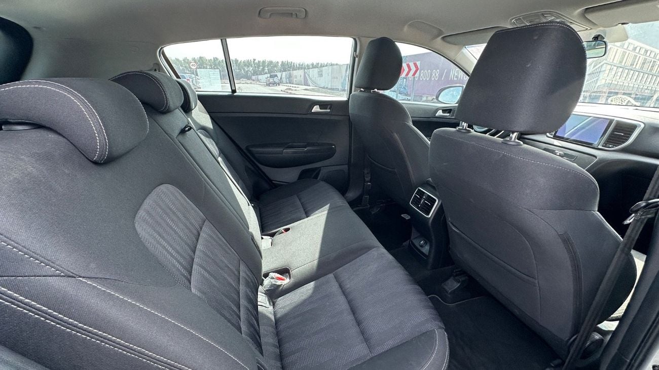 كيا سبورتيج Base 1.6L