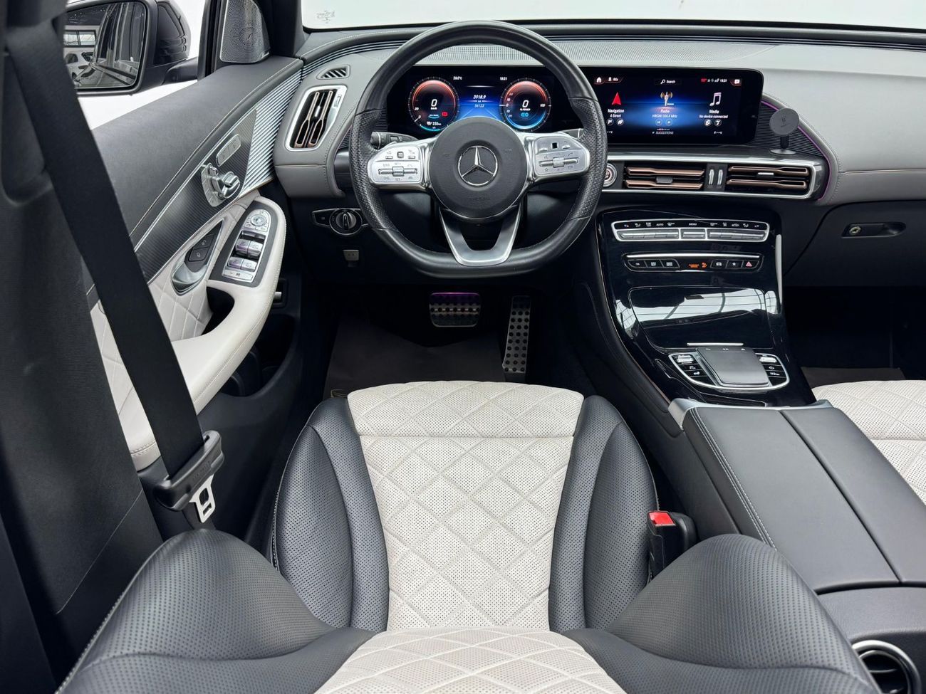 مرسيدس بنز EQC 400 2021 Mercedes-Benz EQC 400 4Matic, 2026 Mercedes Warranty   Service Contract, Service History, GCC