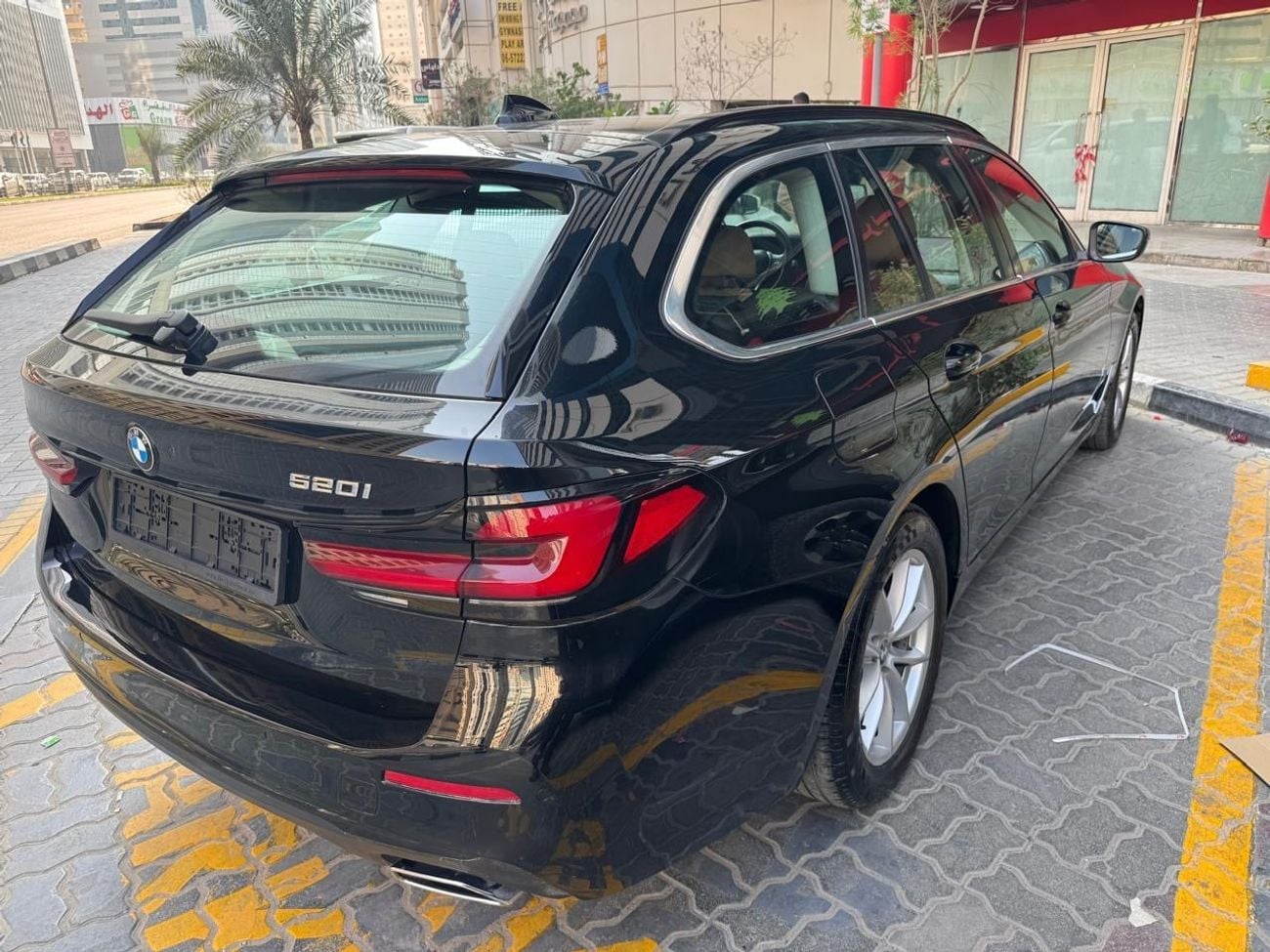 بي أم دبليو 520i BUSINESS