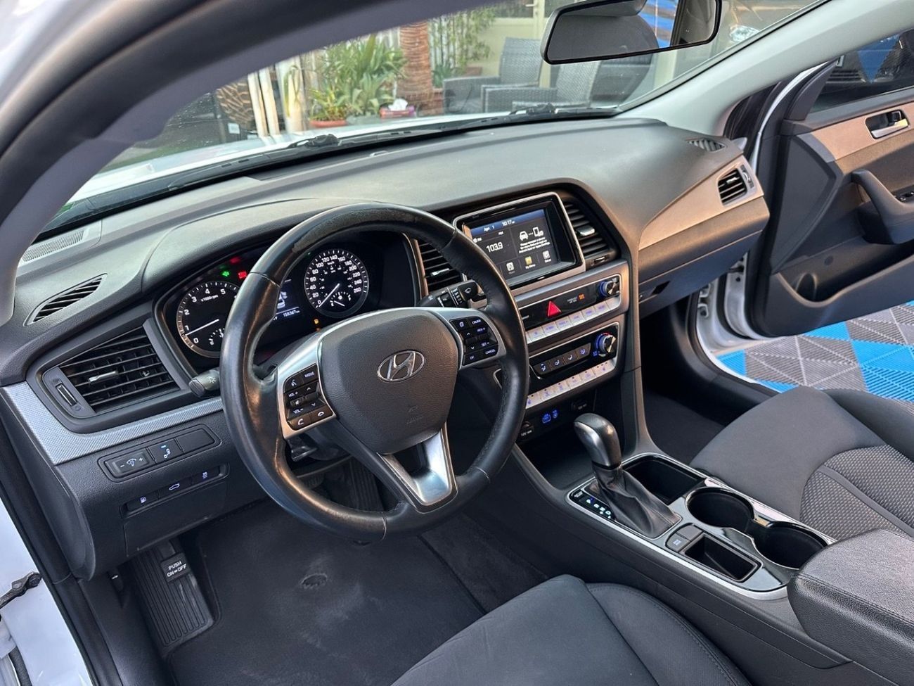 هيونداي سوناتا Mid option 2.5L