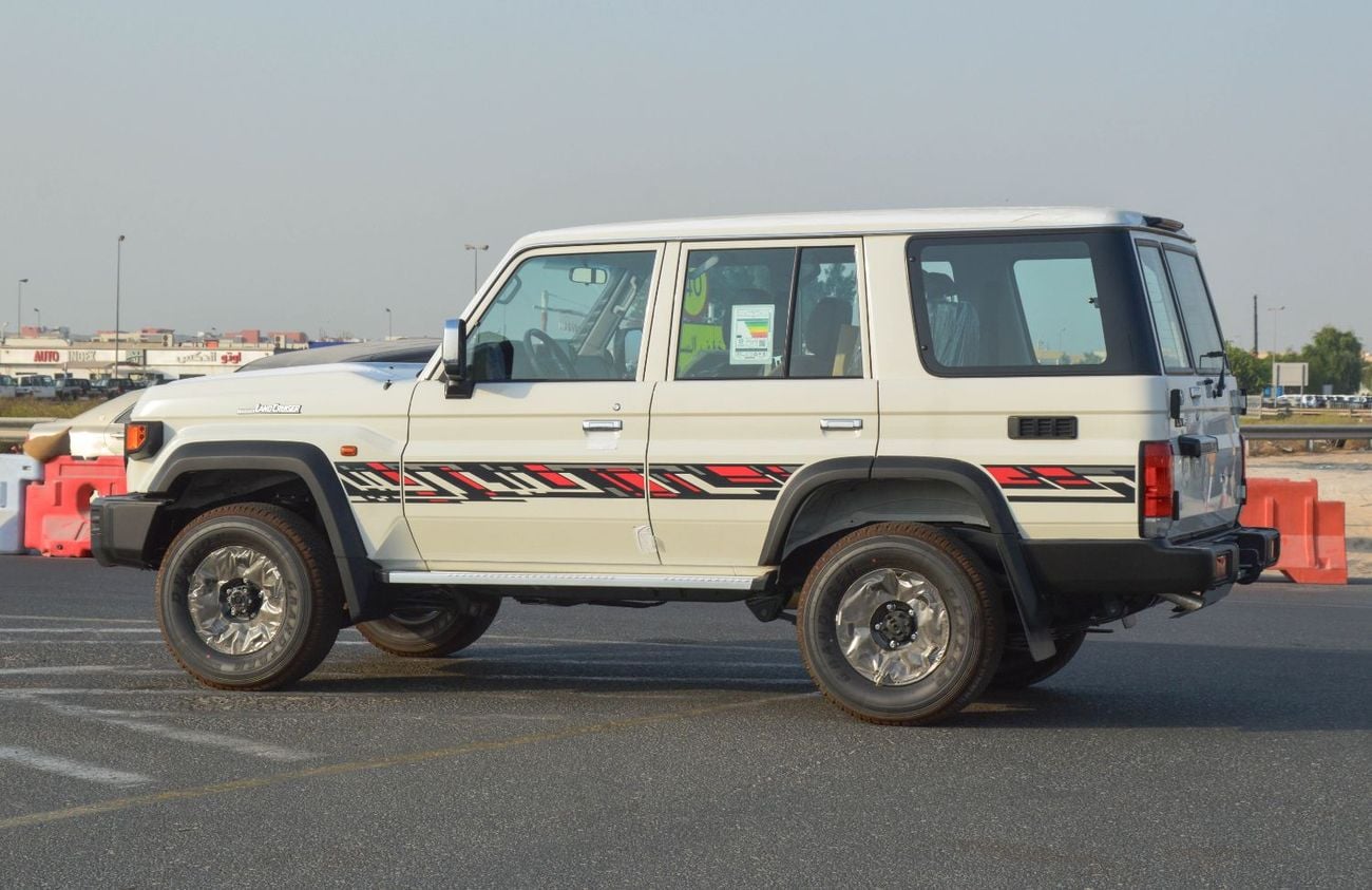 Toyota Land Cruiser 70 LC76 LX