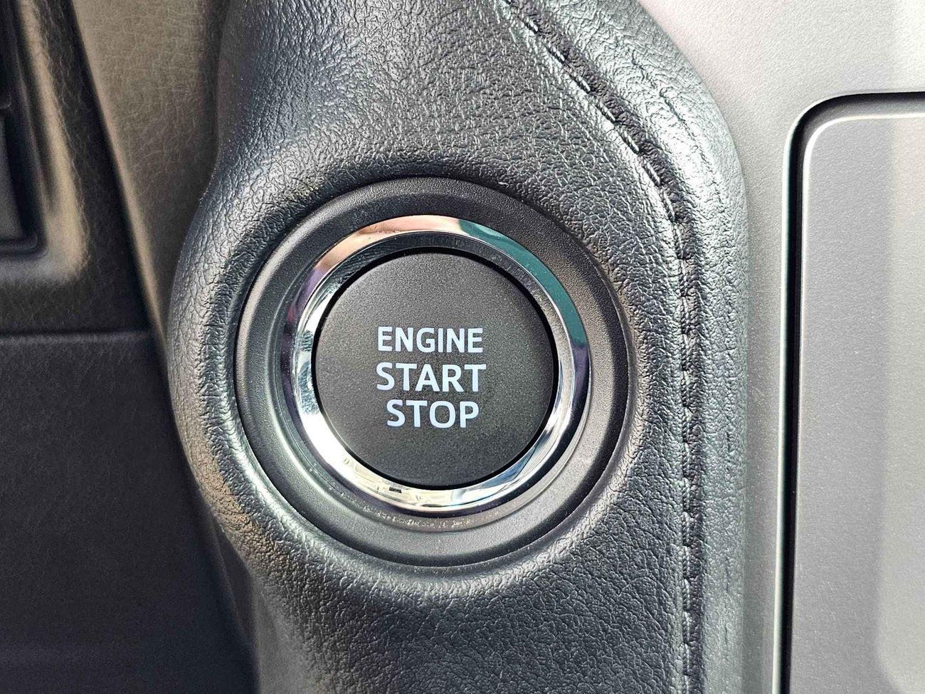 Toyota Prado TX-L  2.8L DIESEL "19" RIMS, SUNROOF, 4WD (CODE # PDTXL)