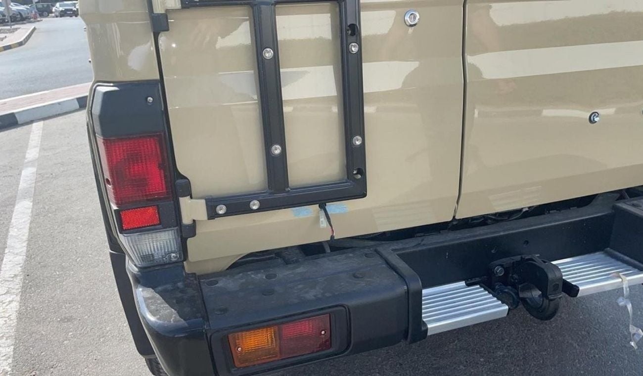 Toyota Land Cruiser 70 TOYOTA LANDCRUISER 2 DOOR CAPSULE 70TH ANNIVERSARY