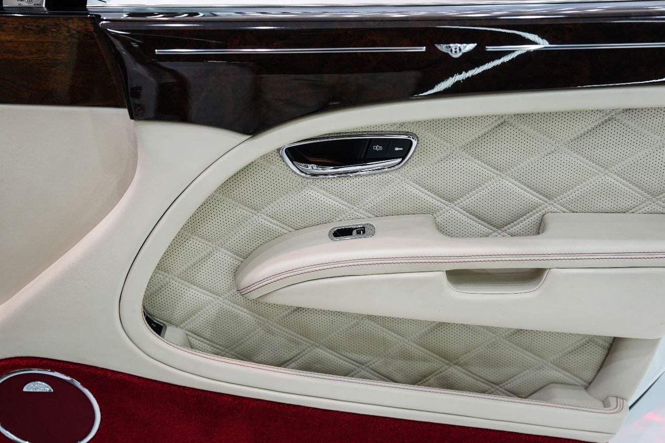 Bentley Mulsanne Mulliner, Rear Entertainment Package, Naim Premium Sound System, GCC Spec!!