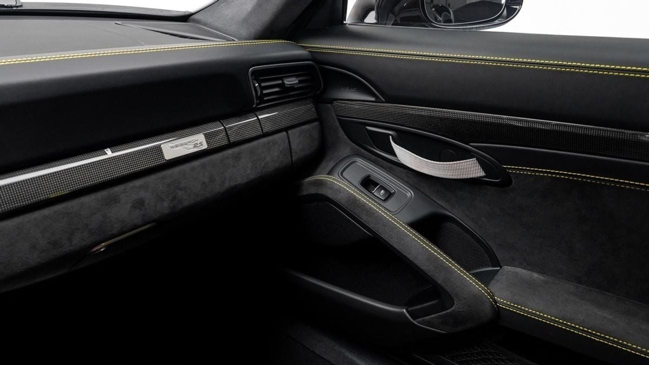 Porsche 911 GT3 RS - 2019 - GCC Specs