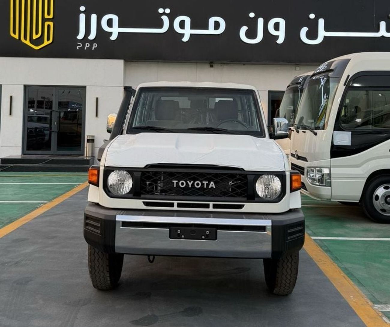 تويوتا لاند كروزر 70 Toyota Land Cruiser 76 - 2.8- Diesel - Manual - 2025