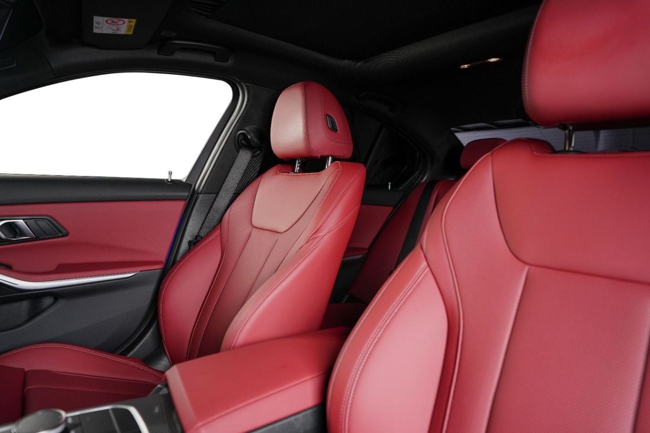 BMW 320i  M Sport Package Under Agency Warranty Service Contract