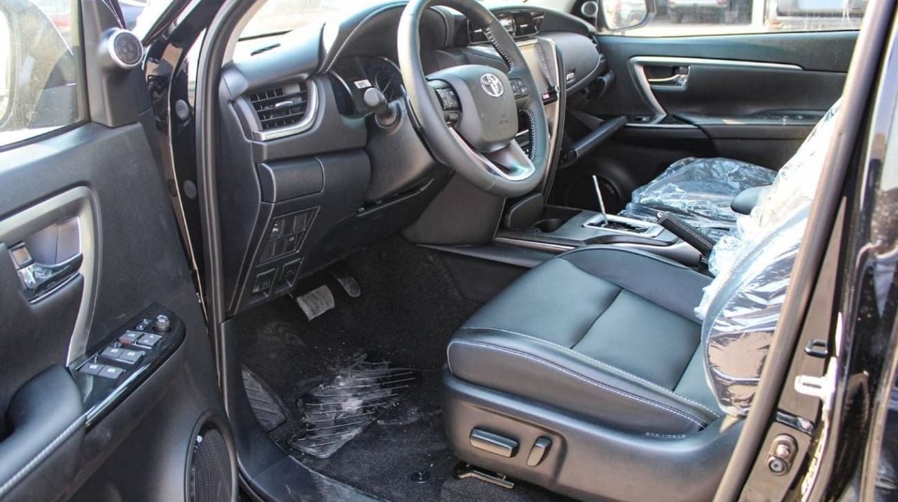 تويوتا فورتونر FORTUNER VX 2.8L DIESEL 2024