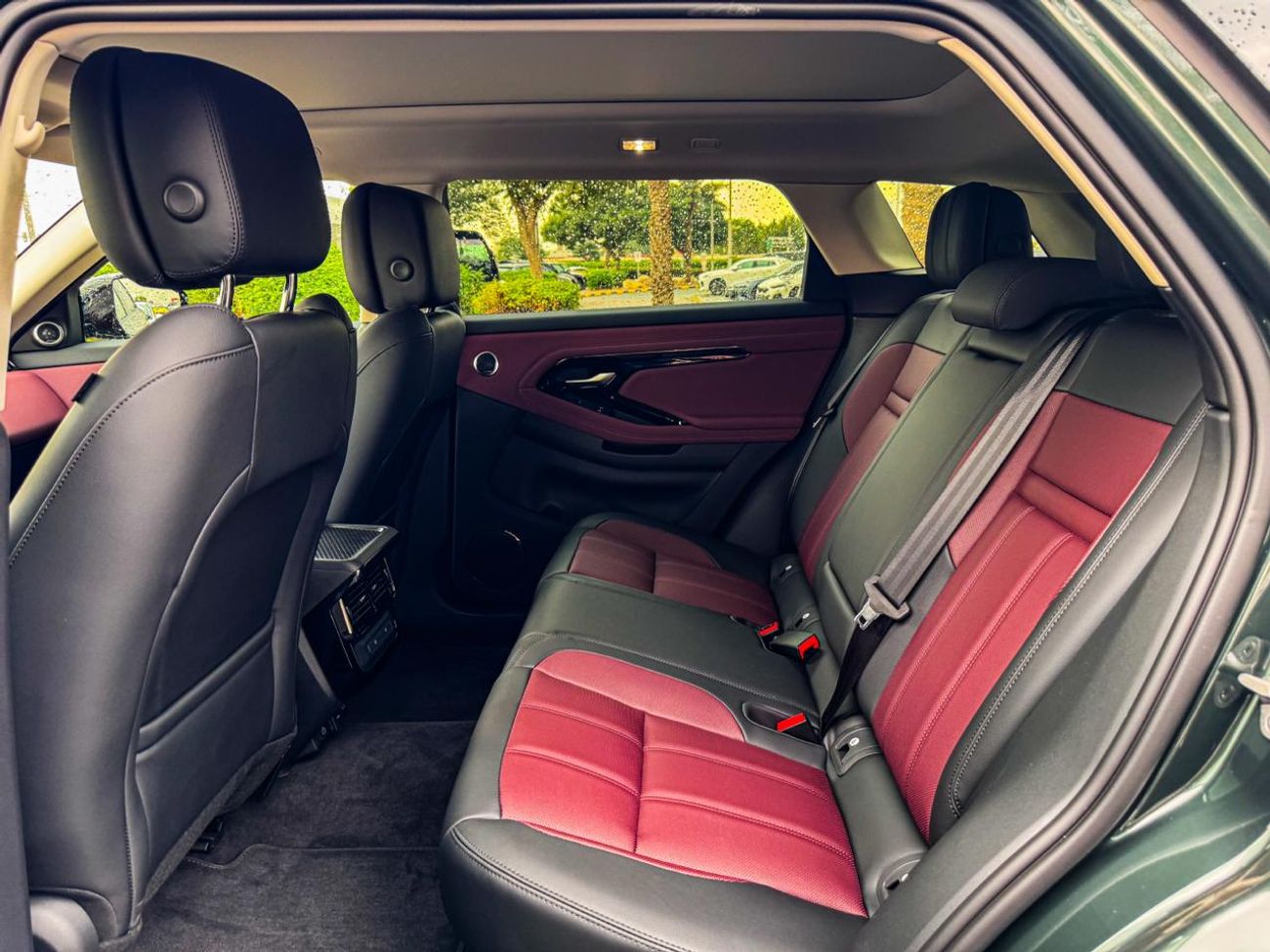 Land Rover Range Rover Evoque Land Rover Range Rover Evoque SE P250 Dynamic 2.0L