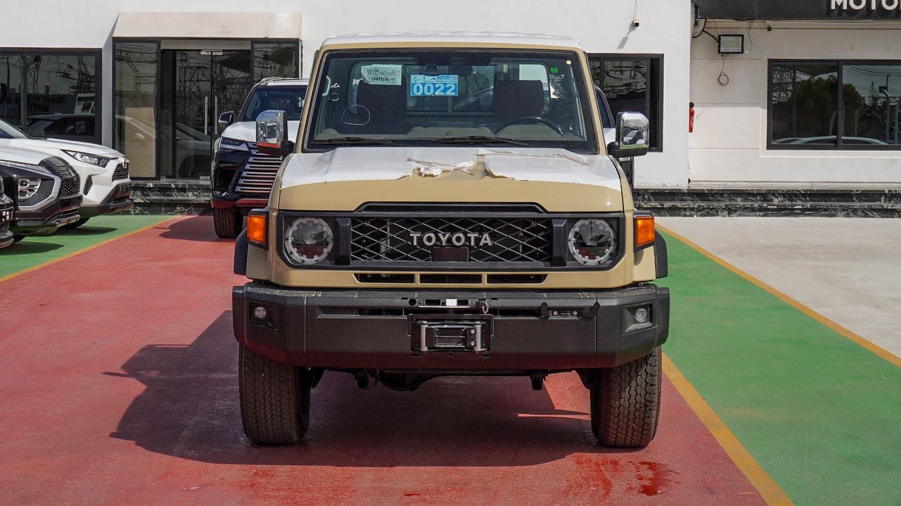 Toyota Land Cruiser Pick Up LX 4.0L V6 Single Cabin Auto