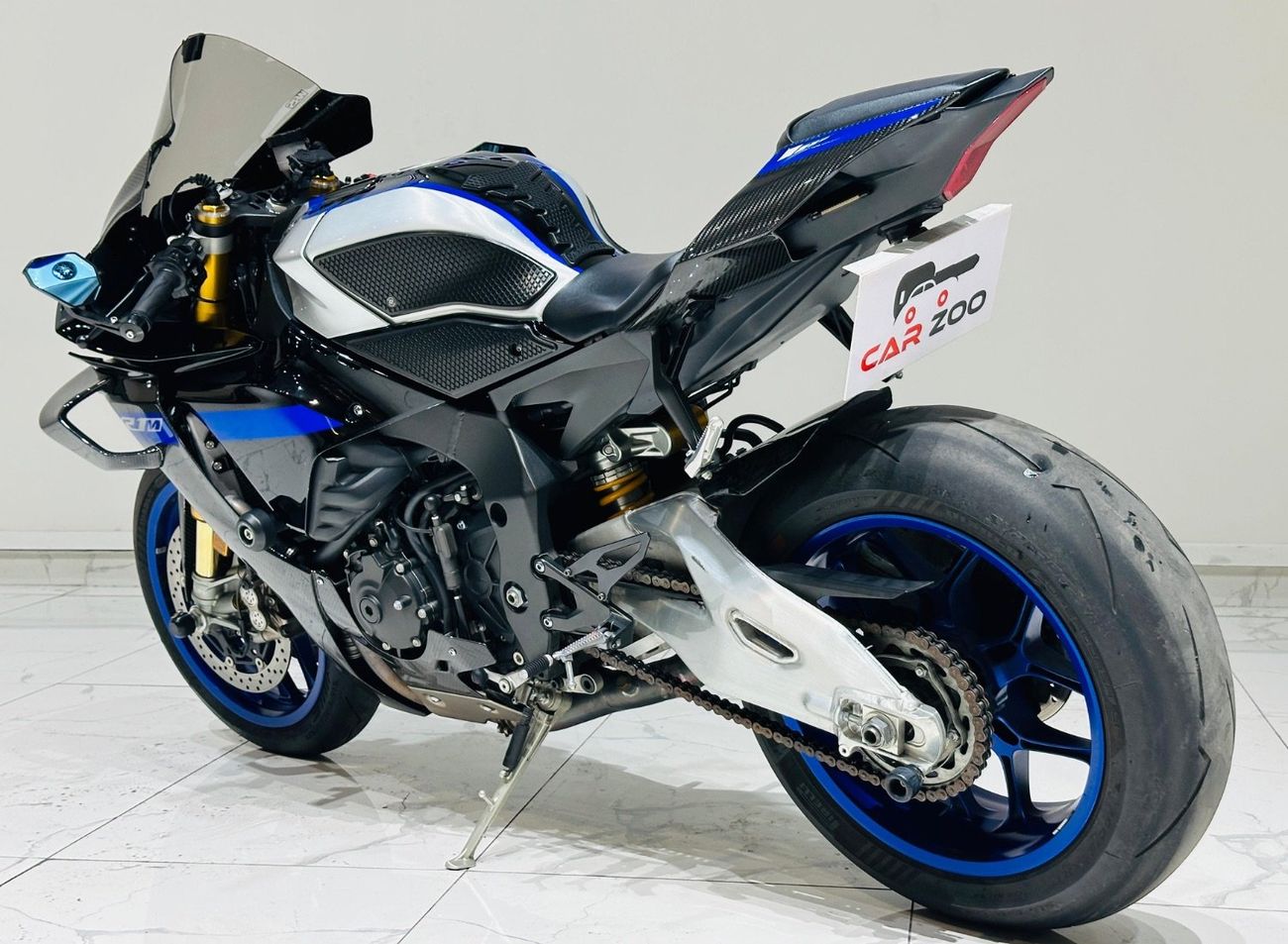 Yamaha YZF-R1M