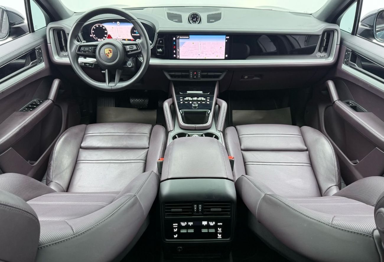 Porsche Cayenne Base Coupe 2024 Porsche Cayenne, Premium Package, Agency Warranty, Full Service History, GCC