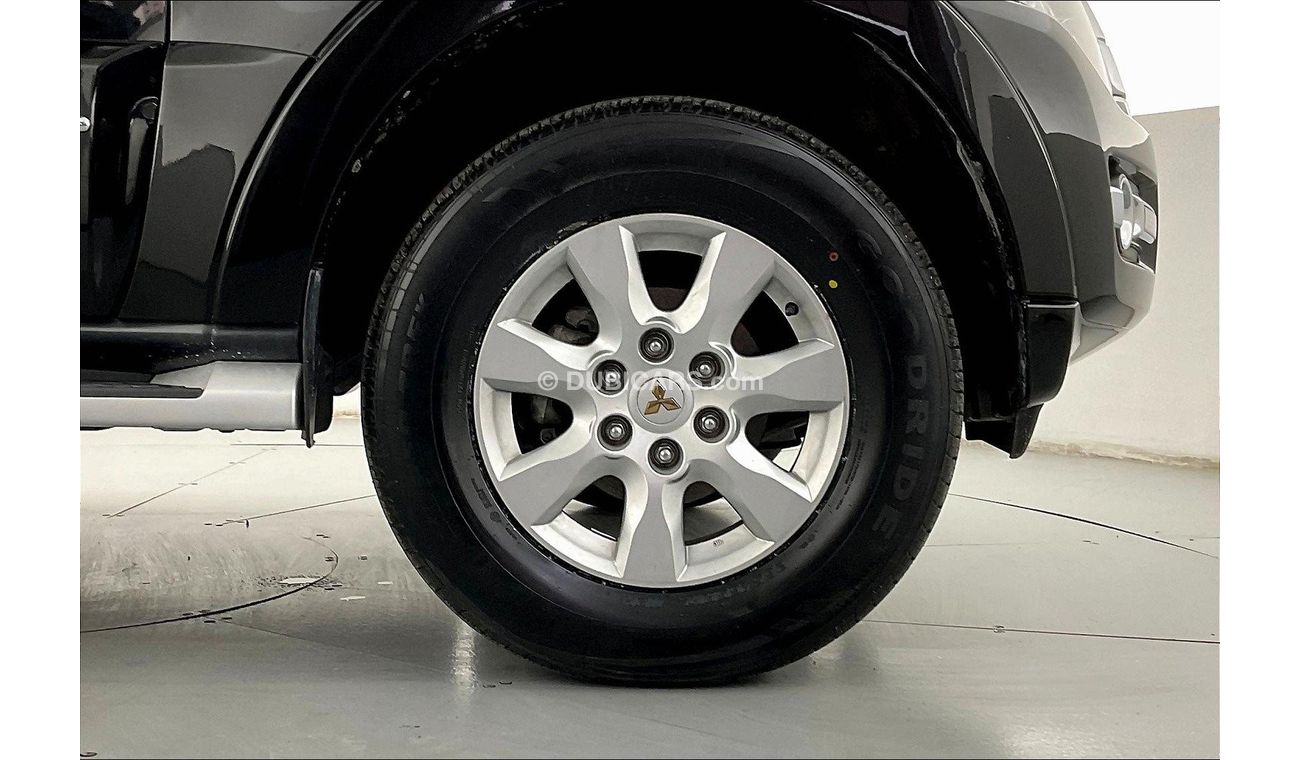 ميتسوبيشي باجيرو GLS Midline w/sunroof