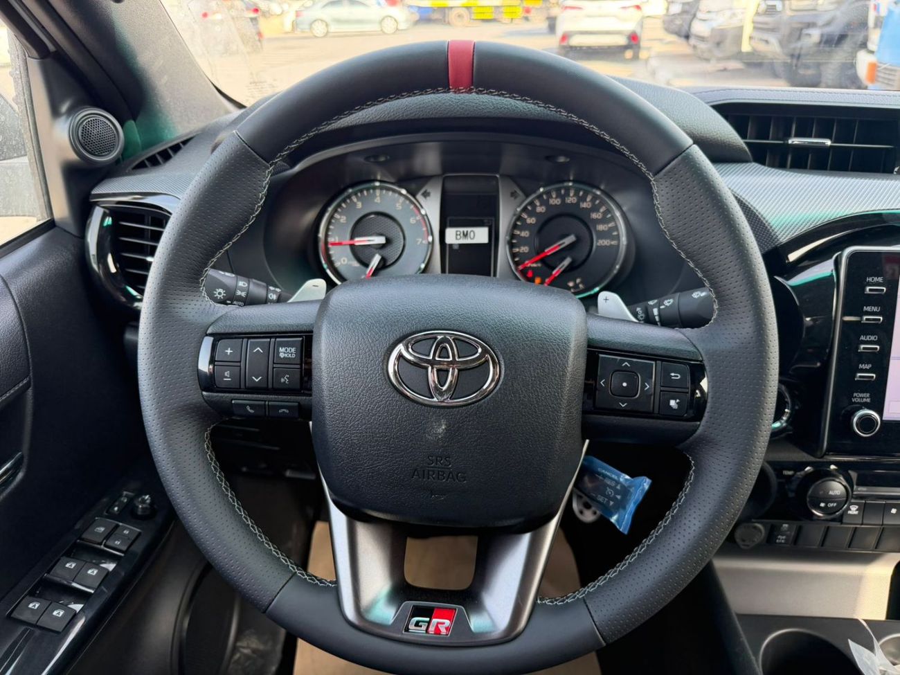 تويوتا هيلوكس Hilux GR 4.0 2025 full Oman specs