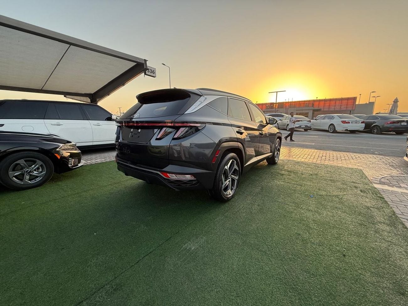 Hyundai Tucson ULTIMATE fully loaded with panoramic sunroof
