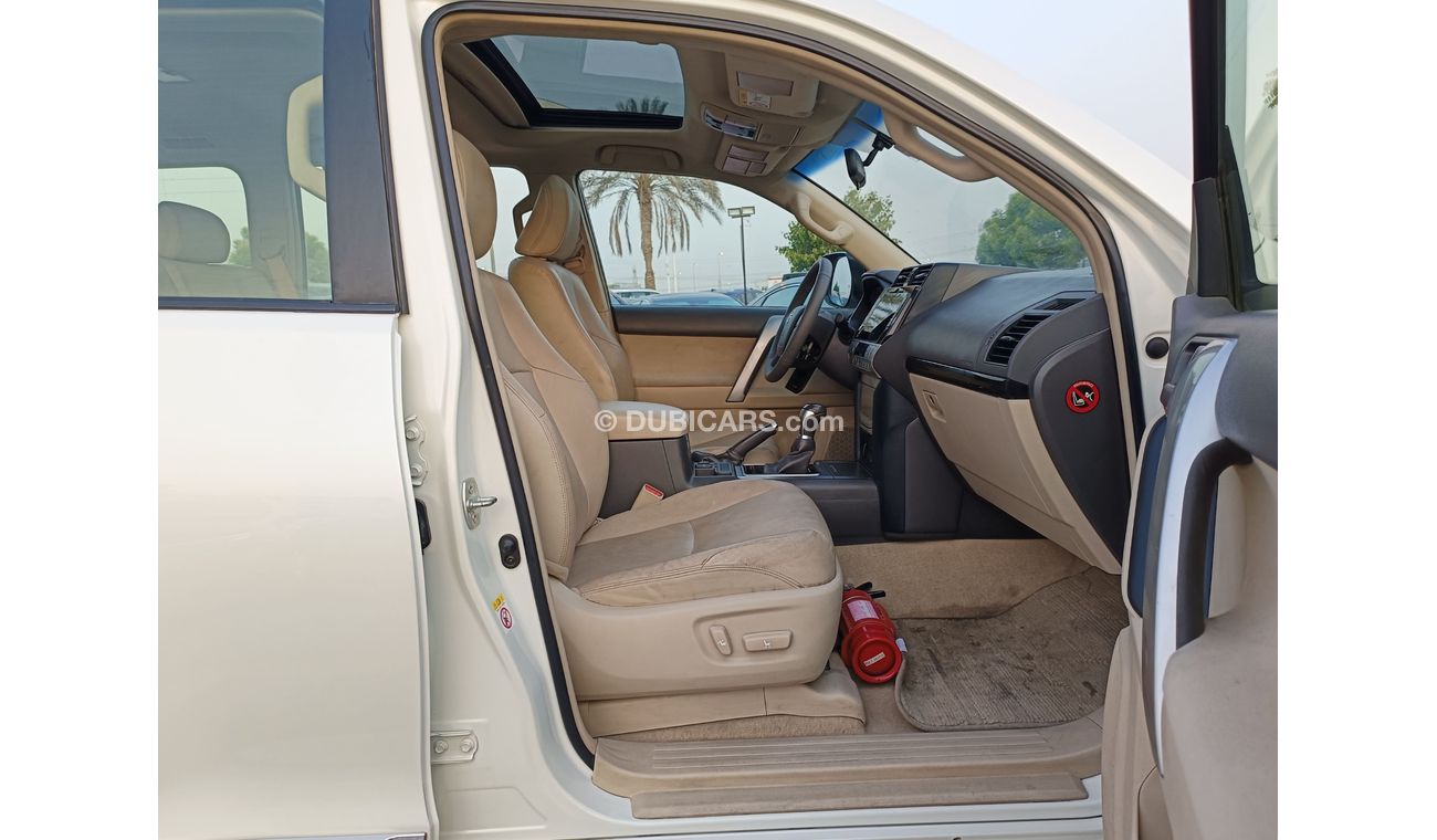 تويوتا برادو VXR / V6 / 4.0L / FULL OPTION / LOW MILEAGE (LOT # 44749)