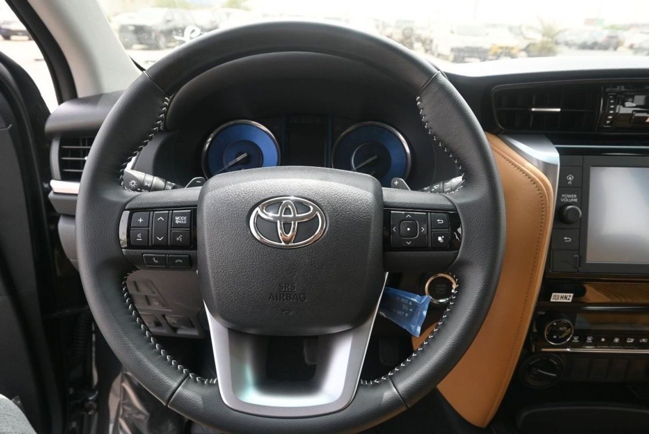 تويوتا فورتونر FORTUNER DIESEL 2.4L 2023 4WD FULL OPTION