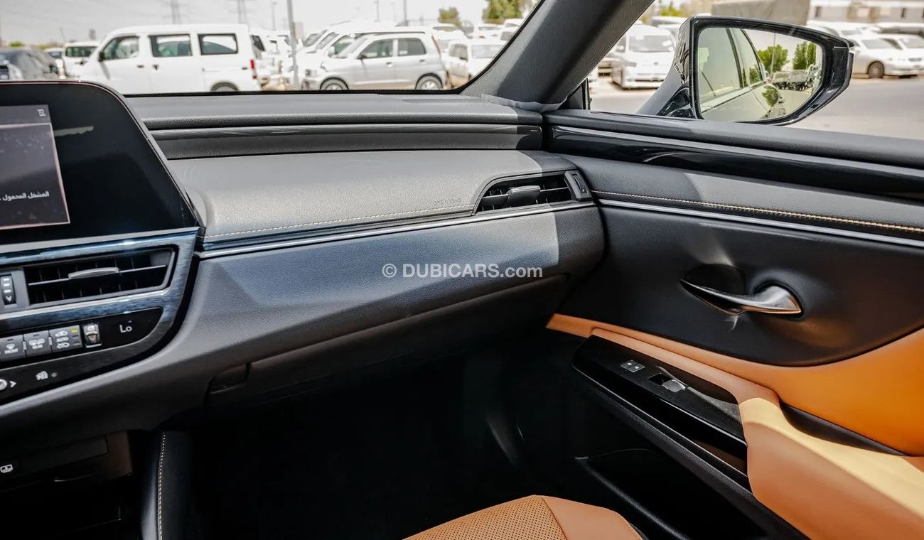 لكزس ES 250 17" ALLOY, 10 SPEAKER PIONEER, 8" TOUCH DISPLAY, SUNROOF, REAR CAM, LEATHER SEATS