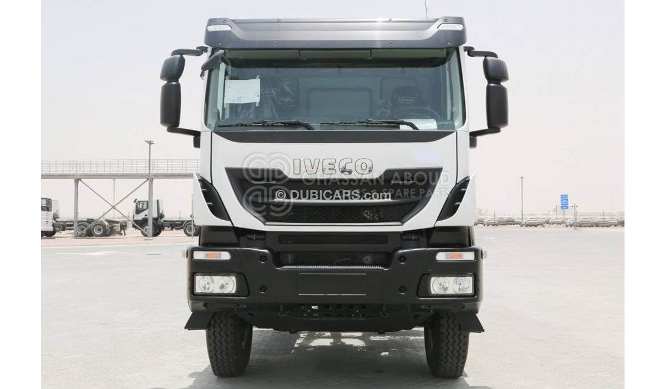Iveco Trakker IVECO, GCW 130 Ton HP 440, Sleeper Cabin w/ Hub Reduction MY22 Tractor Head Tractor Head EXPORTONLY