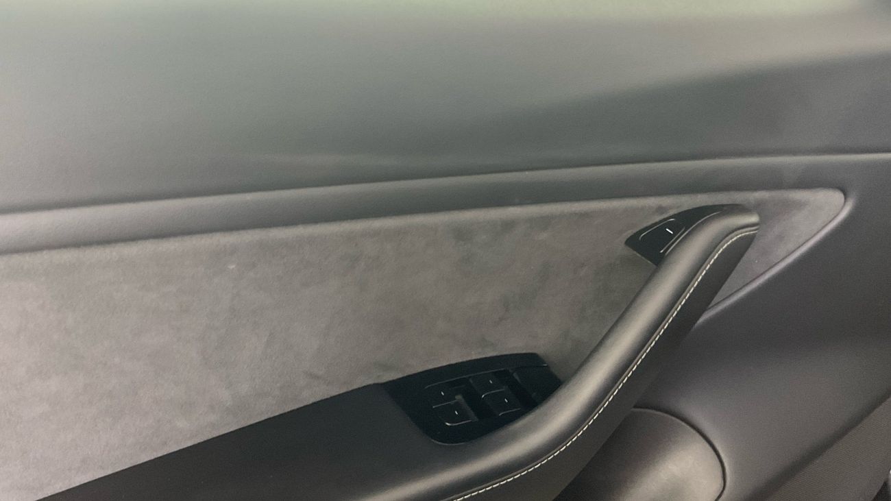 تسلا موديل 3 Performance (Dual Motor) | upto AED 20,000 Ramadan Discount | شامل الضمان | 0 ﺪﻔﻋﺓ ﺃﻮﻟﻯ