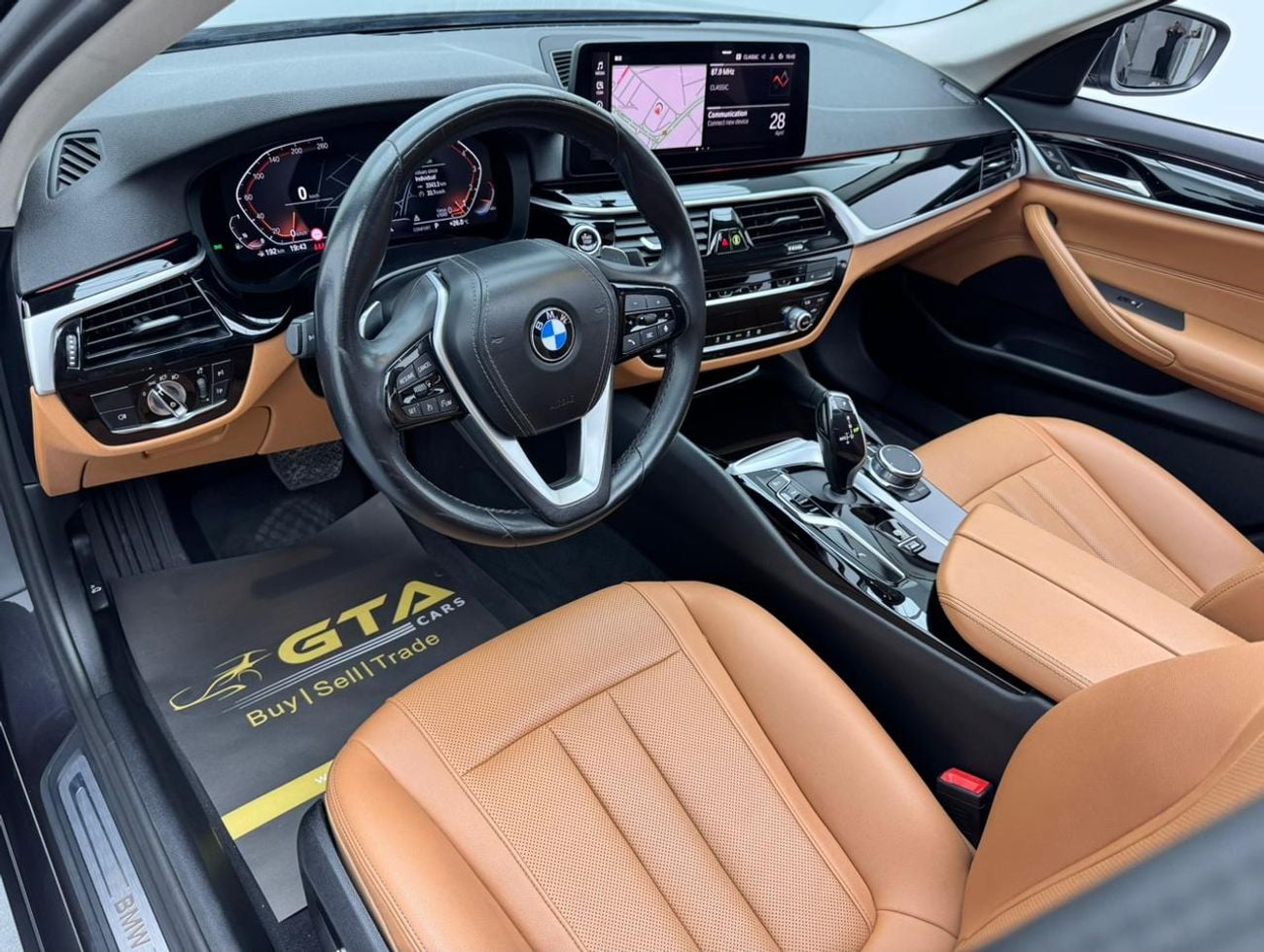 BMW 520i 2023 BMW 520i, BMW Service History, Aug / 2026 BMW Warranty, GCC