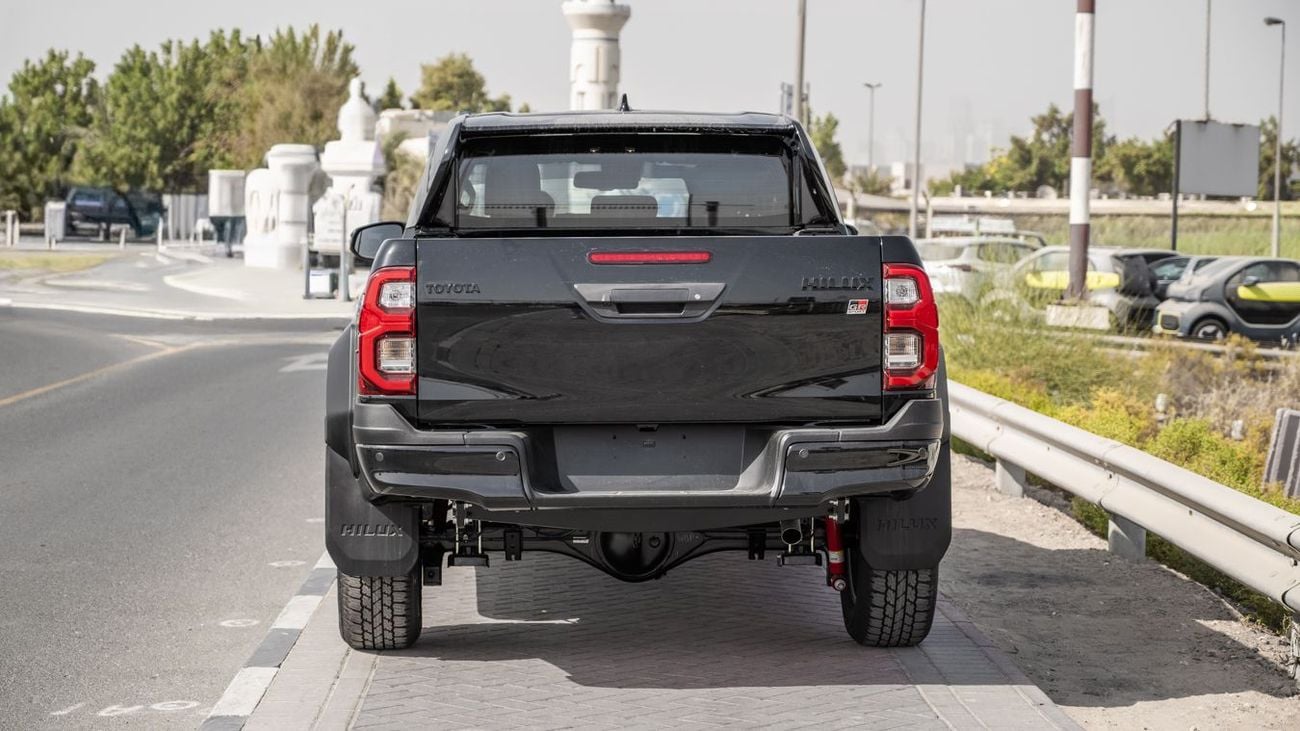 تويوتا هيلوكس GR Sport 2.8L