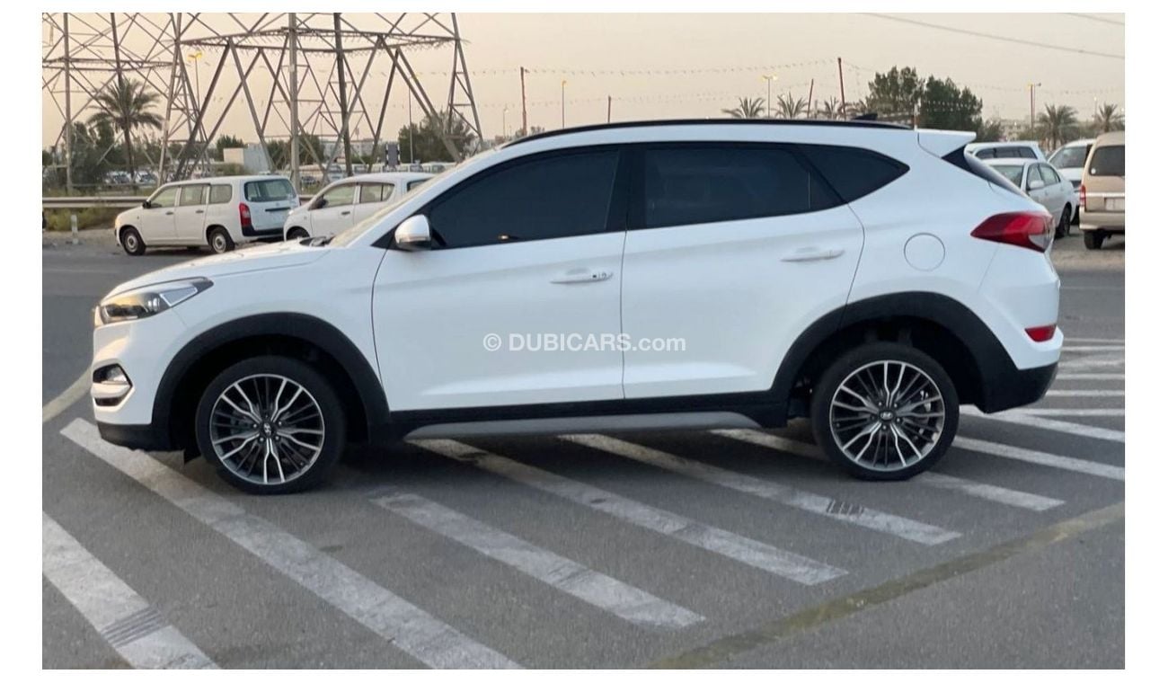 Hyundai Tucson 2017 Hyundai Tucson 2000cc DIESEL Full Option Panorama / EXPORT ONLY