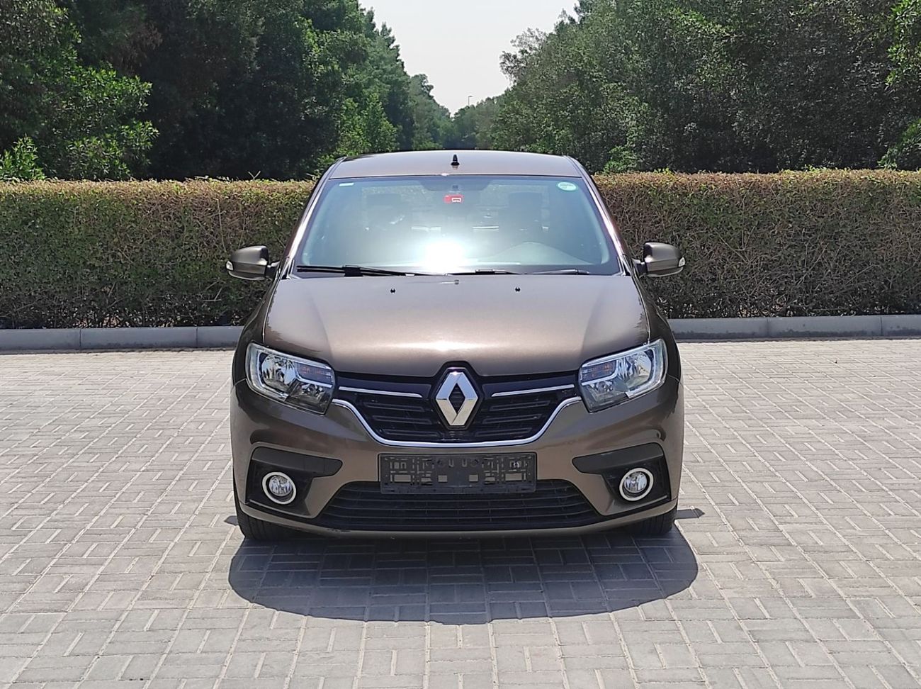 Renault Symbol Renault symbol 2020 Gcc full automatic