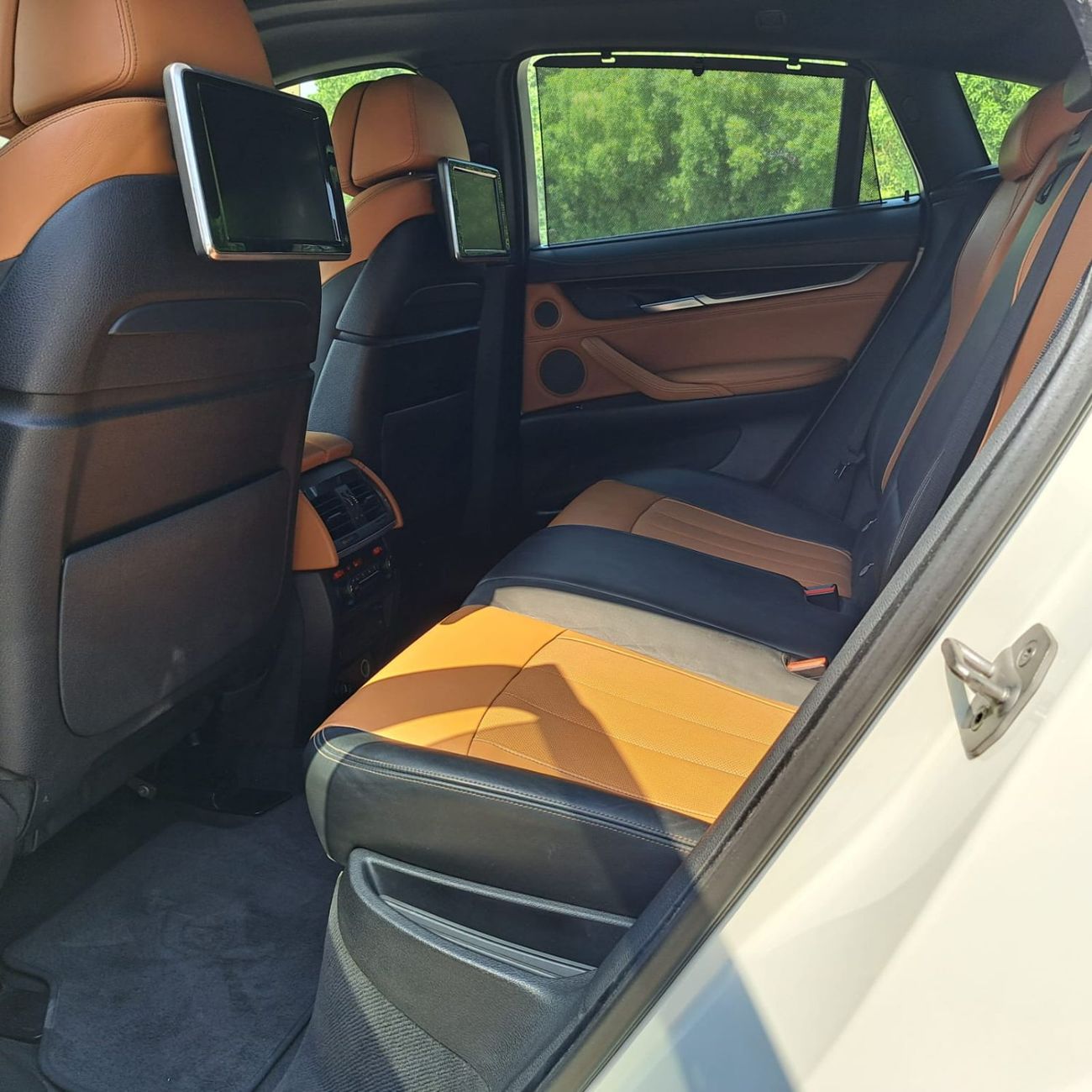 بي أم دبليو X6 50i Luxury 4.4L