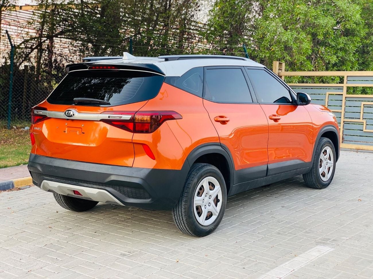Kia Seltos EX