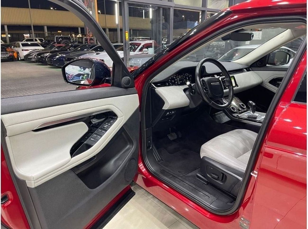 لاند روفر رانج روفر إيفوك Dynamic SE P250 2.0L