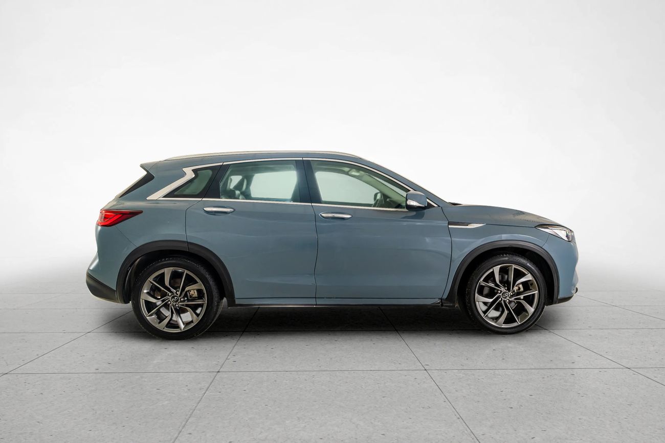 إنفينيتي QX50 LUXE 2.0