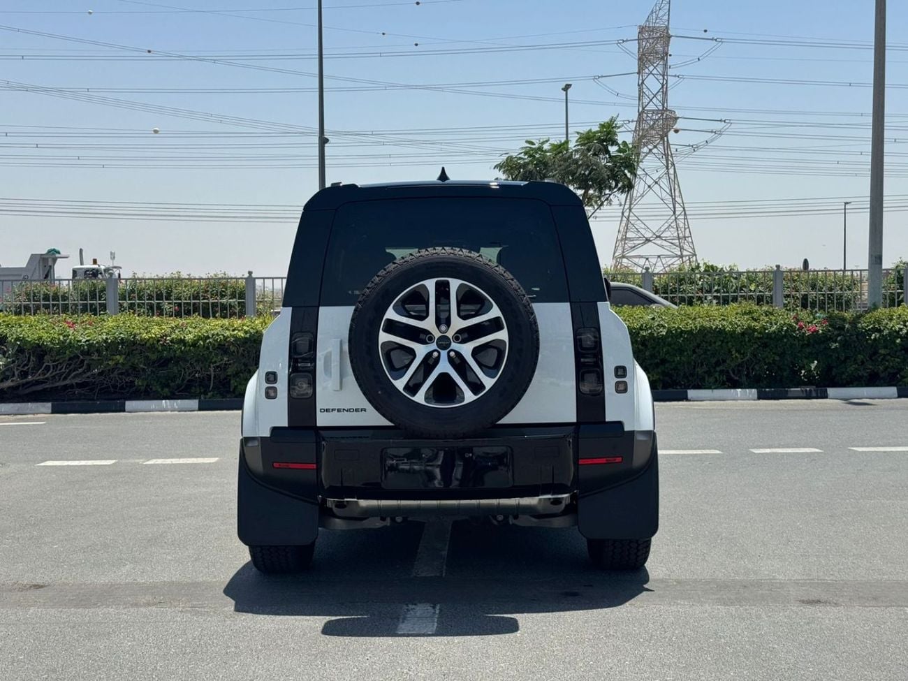 Land Rover Defender 2026 LAND ROVER DEFENDER P300