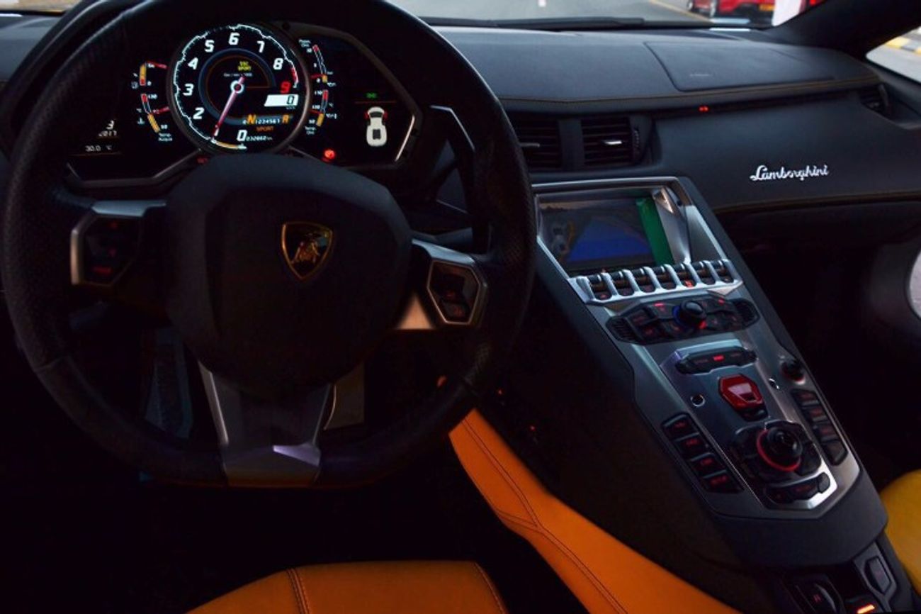 Lamborghini Aventador Lp700-4