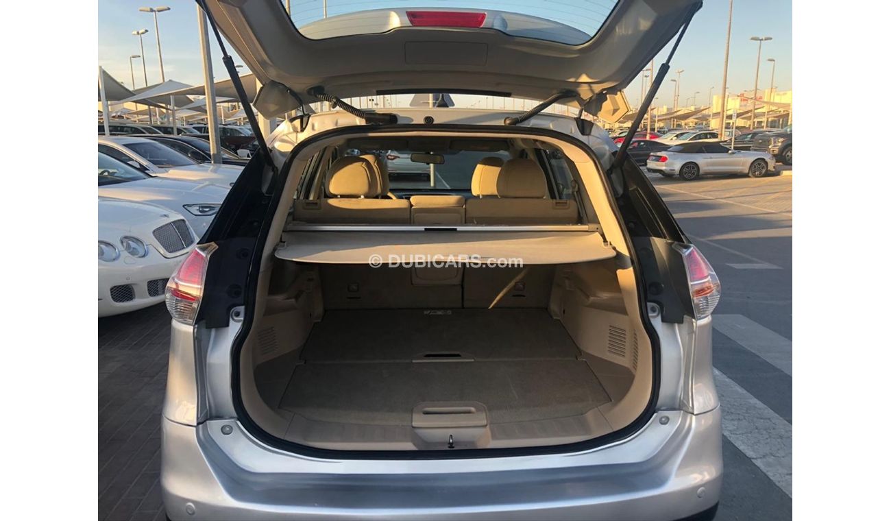 Nissan XTrail Nissan XTrail model 2015 GCC car prefect condition full service full option low mileage