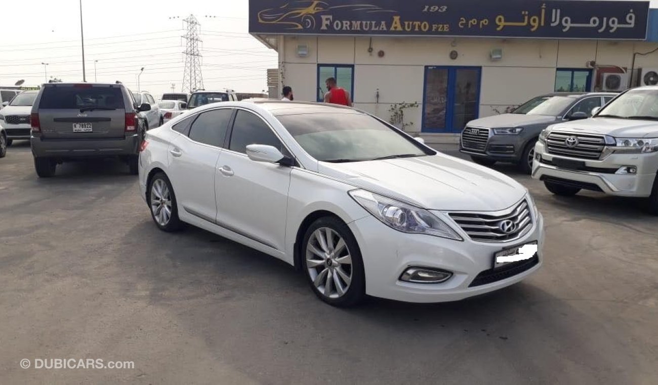 Hyundai Azera V6 3.6 L  2014 full options SPECIAL OFFER