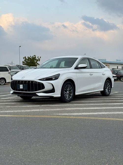 أم جي 5 MG5 - 1.5 - Luxury - 2025