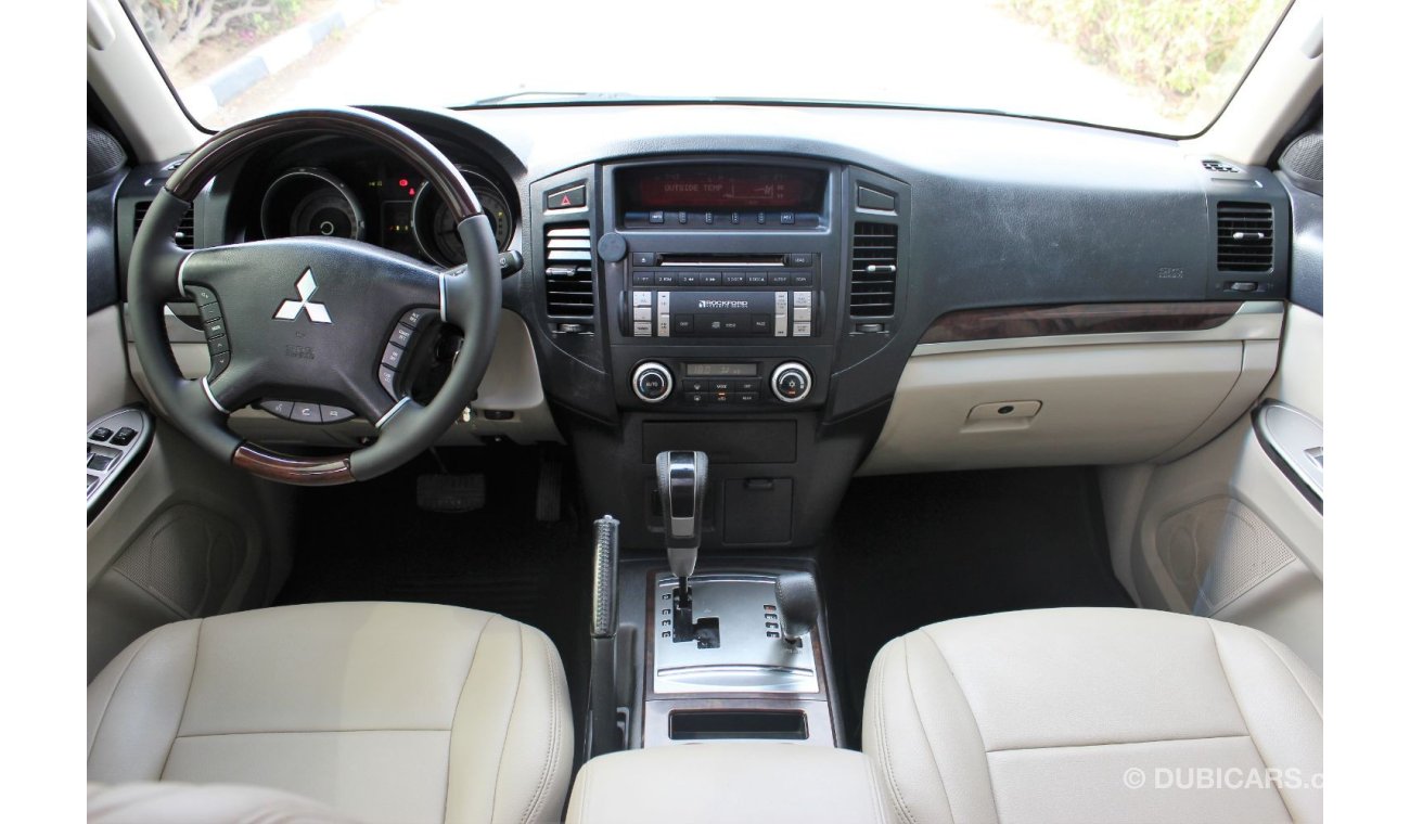 Mitsubishi Pajero 2013/ V6/3.5/ GLS/ TOP OPTION/ GCC /100% ORIGINAL PAINT/ 1 YEAR WARRANTY