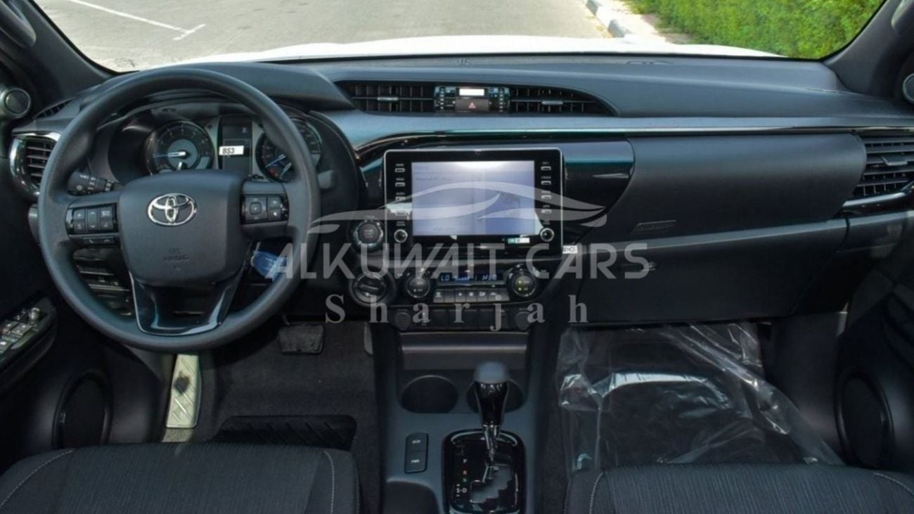 تويوتا هيلوكس Toyota Hilux Adventure 4.0L 4x4 Petrol 2025