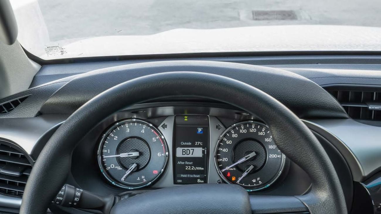 تويوتا هيلوكس Toyota HILUX 2.4 AT HI