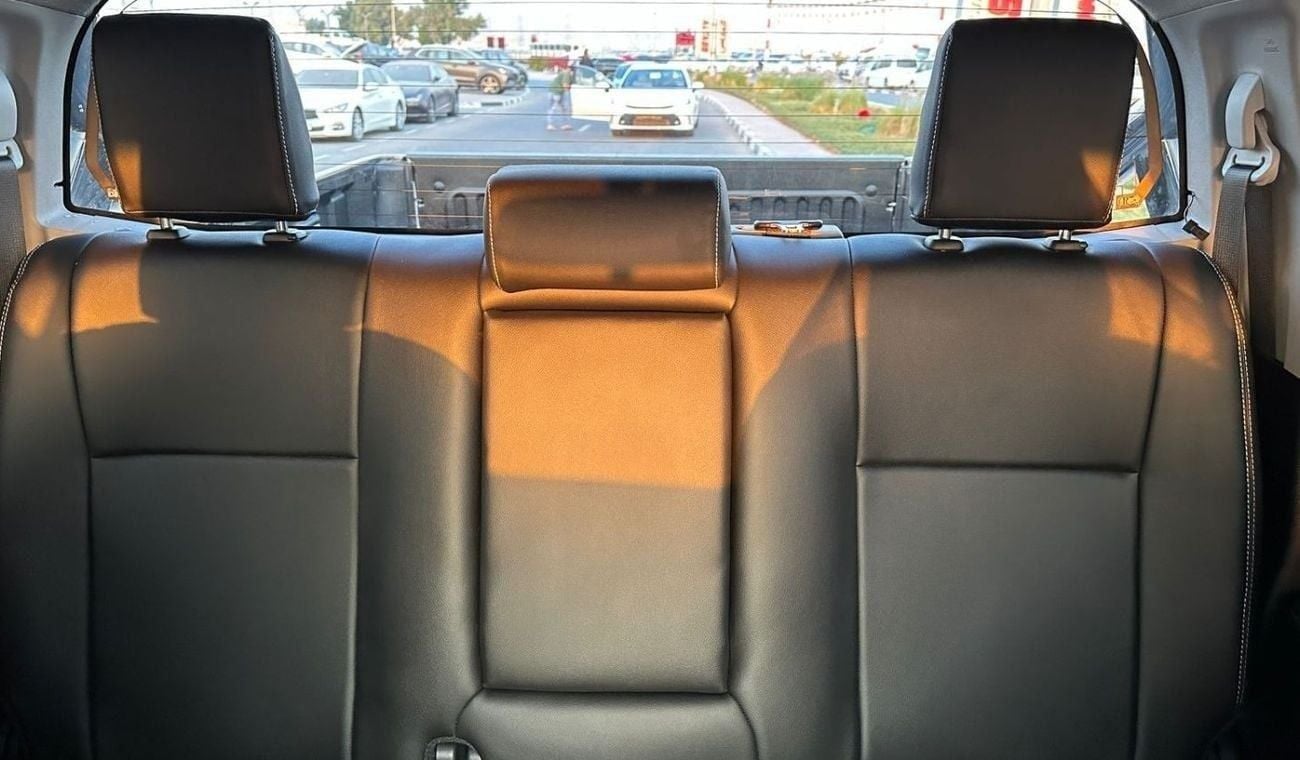 تويوتا هيلوكس RHD 2.8 DIESEL