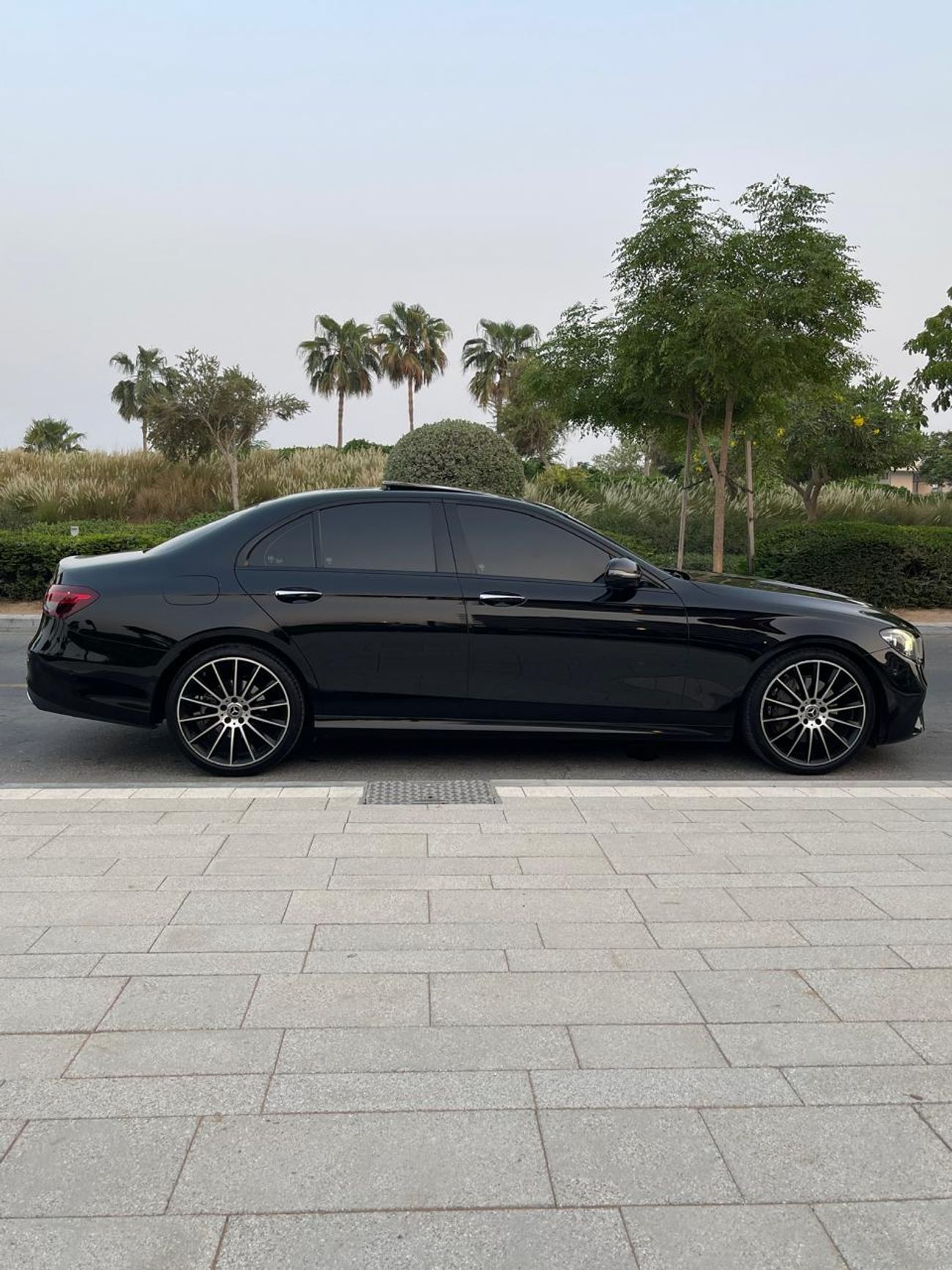 مرسيدس بنز E300 AMG