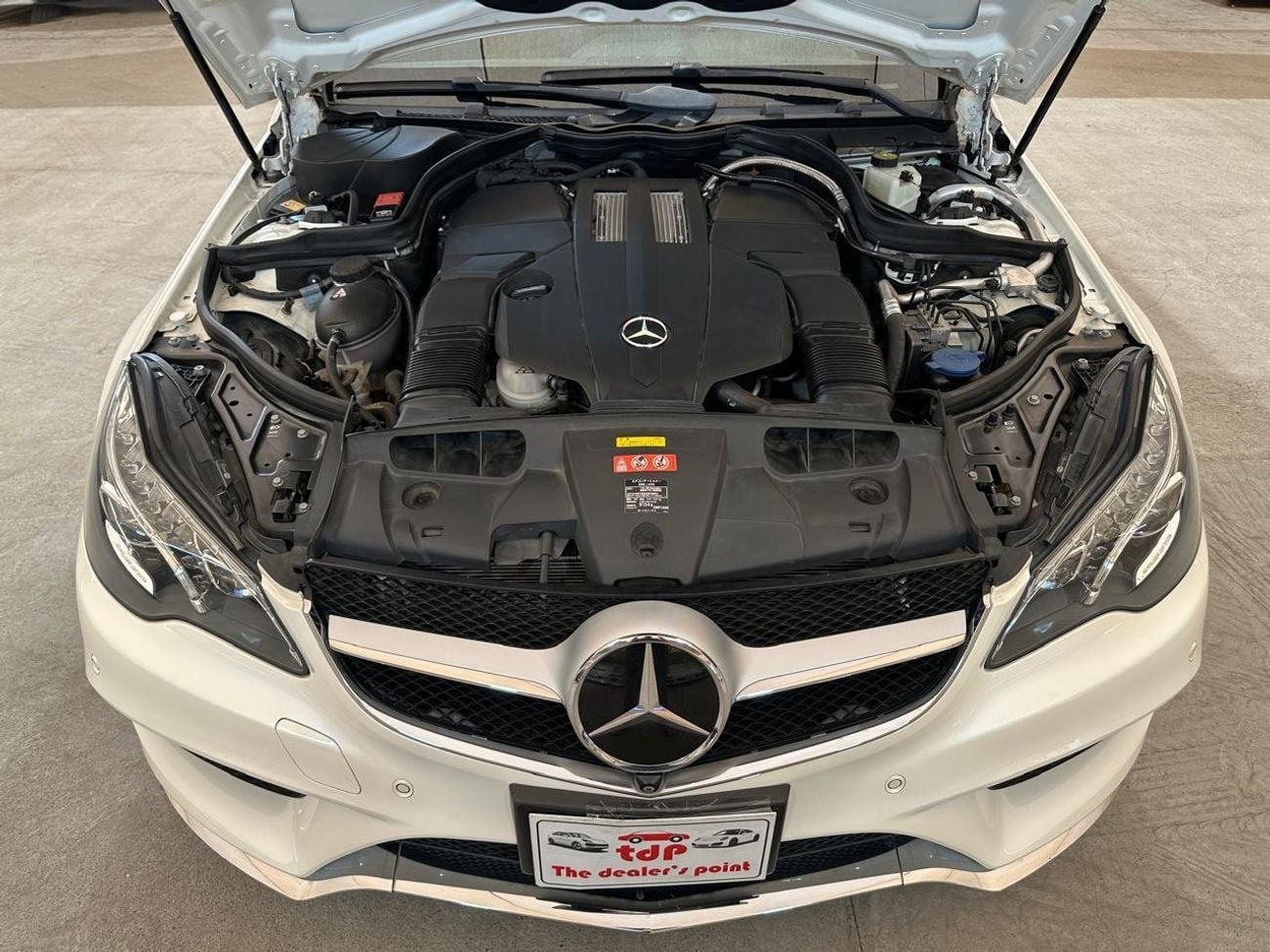 Mercedes Benz E400 | PEARL WHITE | AUTOMATIC CONVERTIBLE | MEMORY POWER SEATS