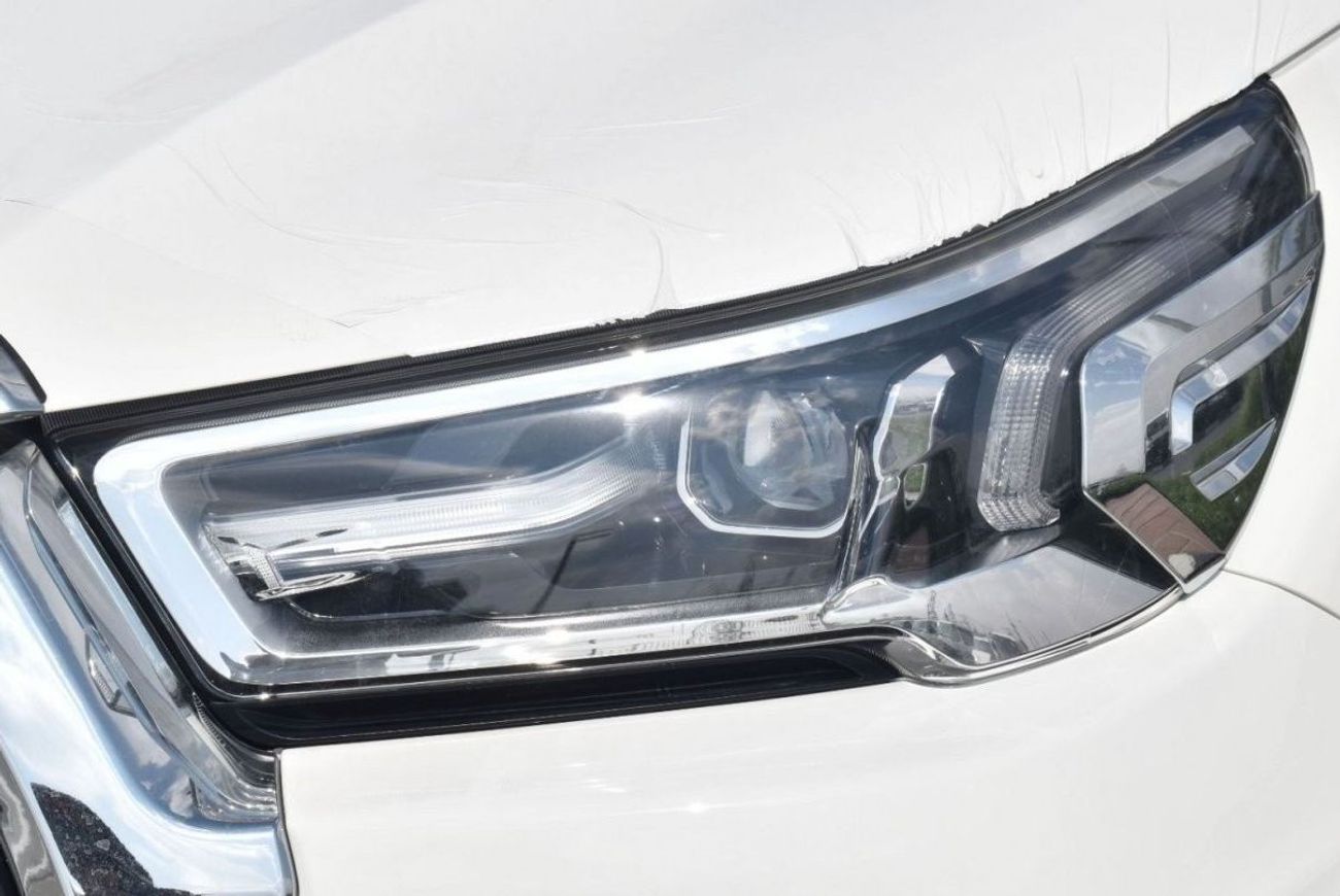 تويوتا هيلوكس TOYOTA HILUX 2.7L PETROL 4x4 A/T 2024