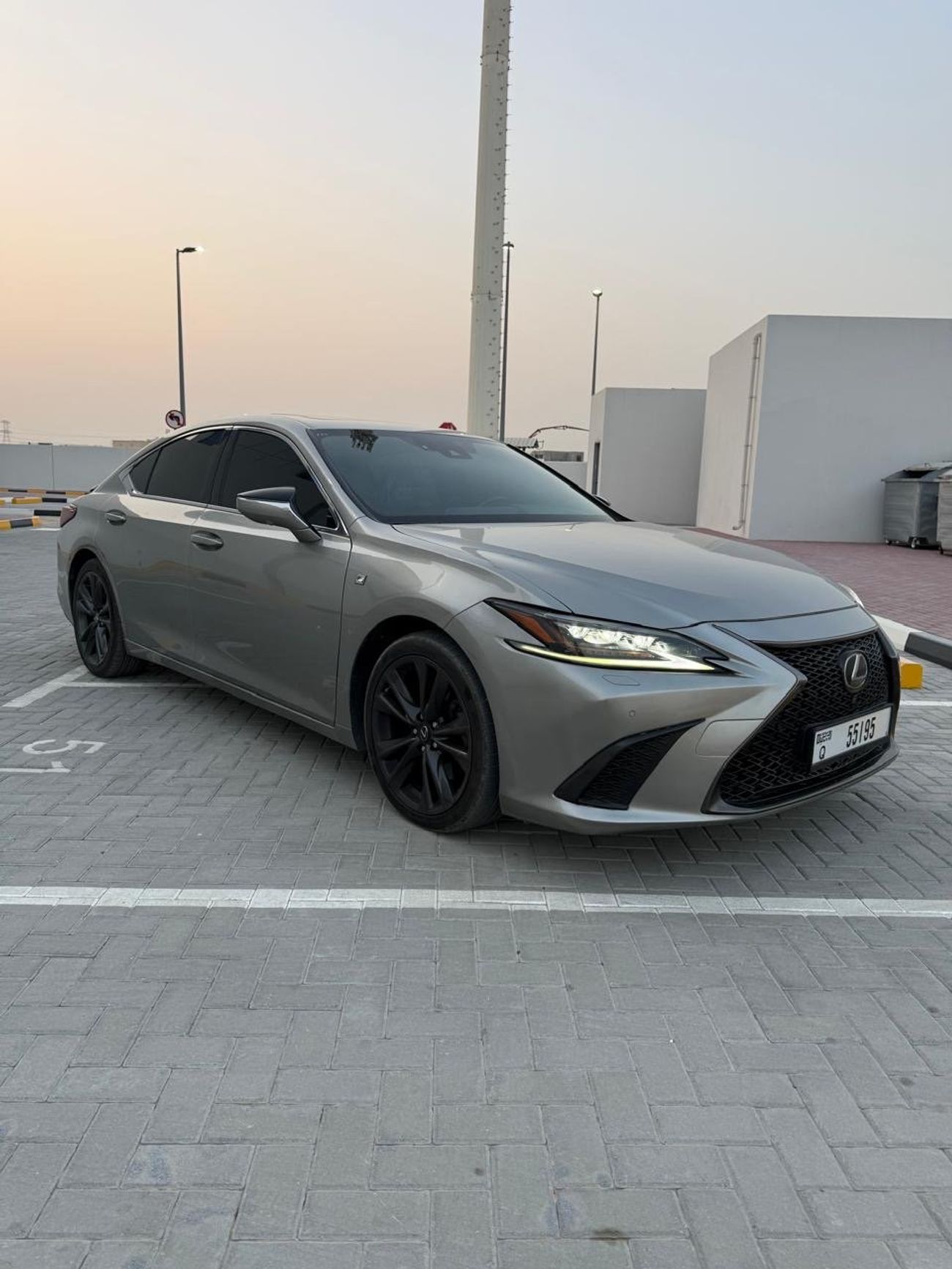 لكزس ES 350 F-Sport 3.5L