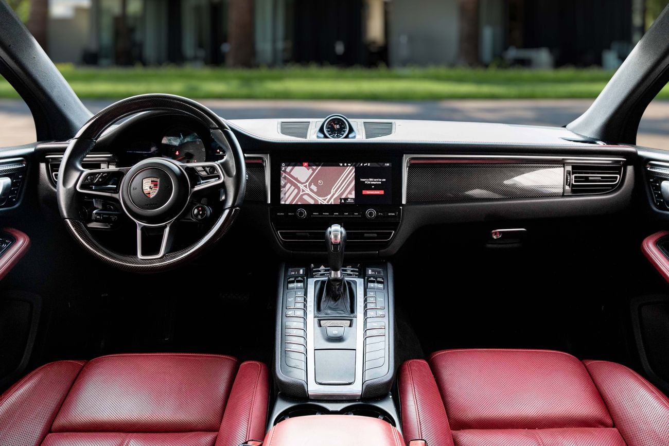 Porsche Macan Porshce Macan S | 3,486 P.M | 0% Downpayment | Fantastic Condition!